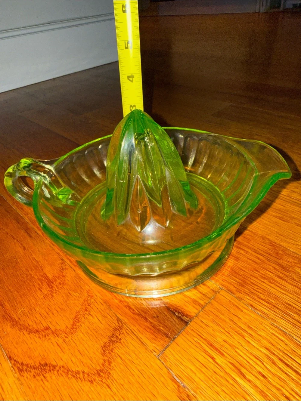 1930’s Vintage Uranium Green Glass Large Citrus Orange Reamer Juicer